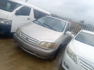 Toyota Sienna XLE 2003 Silver