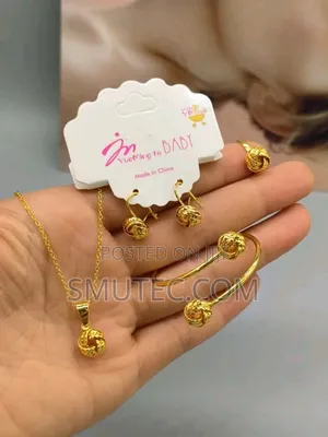 Fashion Jewelries
