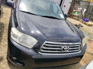Toyota Highlander 2010 Black