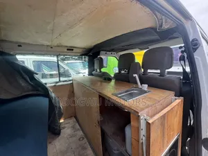 Volkswagen Transporter 2002 White