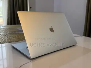 Laptop Apple MacBook Pro 2019 16GB Intel Core i7 SSD 512GB