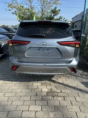 Toyota Highlander Platinum 2021 Blue
