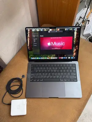 Laptop Apple MacBook Pro 2024 M4 16GB Apple M4 SSD 1T