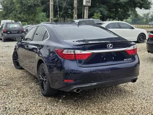 Lexus ES 2013 Blue