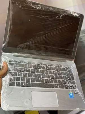New Laptop HP EliteBook Folio 1020 G1 8GB Intel Core i5 SSD 256GB