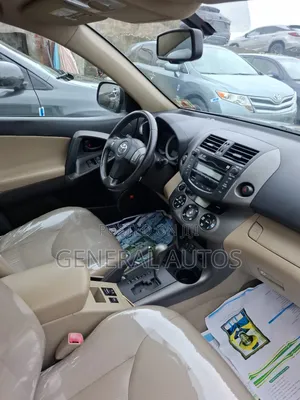 Toyota RAV4 2012 Brown