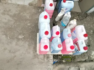 Chemical for Washing of Tiles