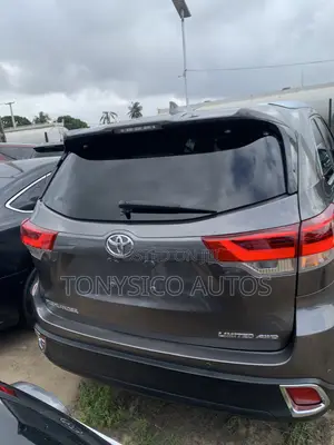 Toyota Highlander Limited 4dr SUV (3.5L 6cyl 6A) 2014 Gray