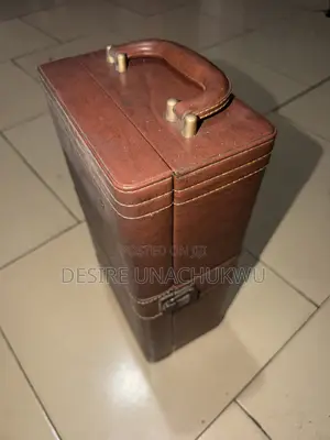 A High-End Vintage Two Bottle Wine Gift Box With Accessories