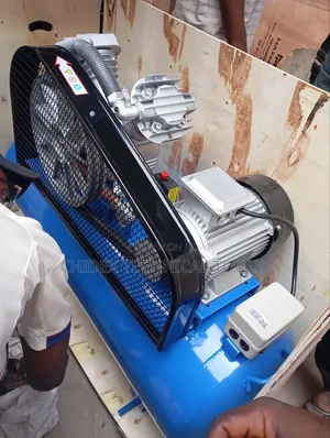 Air Compressor 200ltrs