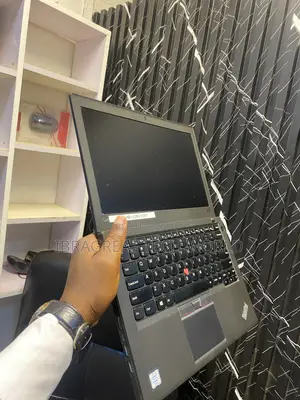 Laptop Lenovo ThinkPad X260 8GB Intel Core i7 SSD 256GB