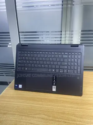 Laptop Lenovo Yoga 7i 16GB Intel Core Ultra 7 SSD 1T