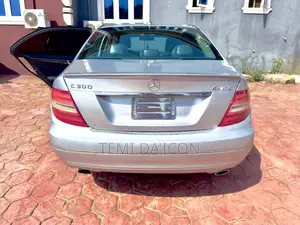 Mercedes-Benz C300 Luxury 4Matic Sedan AWD (3.0L 6cyl 7A) 2012 Silver