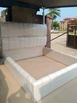 Quality Morden 6/6 Bedframe