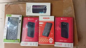 Power Banks 10,000mAh/20,000mAh