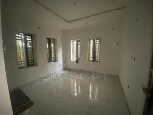 5bdrm Duplex in County Garden, Rumuahalu for sale
