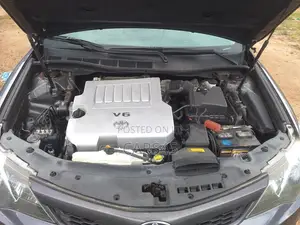 Toyota Camry L 4dr Sedan (2.5L 4cyl 6A) 2012 Gray