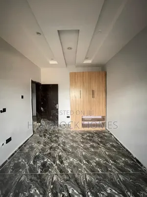 3bdrm Block of Flats in Carlton Gate Estate, Akobo for rent