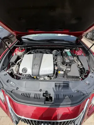 Lexus ES 2019 Red