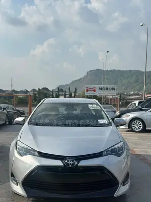 Toyota Corolla 2017 Silver