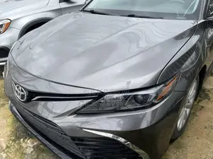 Toyota Camry SE (2.5L 4cyl 8A) 2019 Black