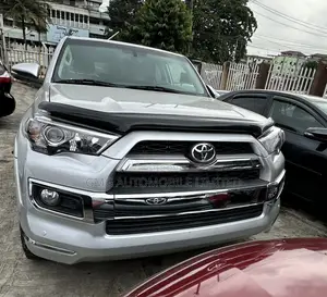 Toyota 4-Runner 2015 Silver