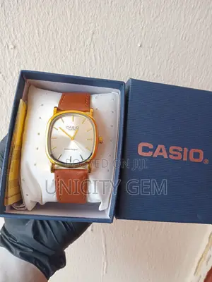 Premium Leather Wristwatch -Elegant, Stylish and Durable
