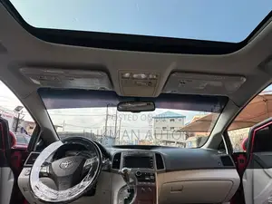Toyota Venza XLE 2010 Red