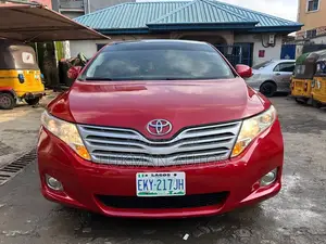 Toyota Venza XLE 2010 Red