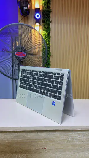 Laptop HP EliteBook 1040 G8 16GB Intel Core i7 SSD 512GB