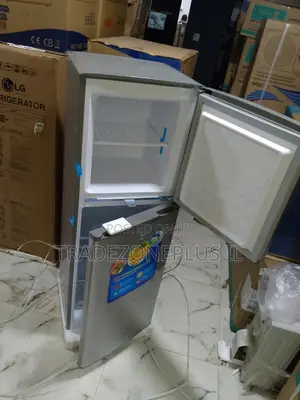 Polystar Refrigerator With Adjustable Shelves