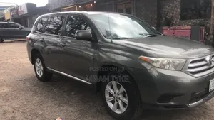 Toyota Highlander 2013 Green