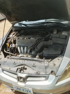 Honda Accord 2005 Silver