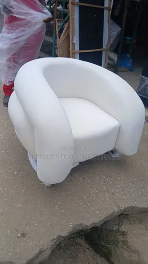 4 Rug Sofa Chair White Colour
