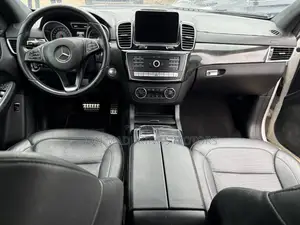 Mercedes-Benz GLE-Class AMG GLE 43 4MATIC 2019 White