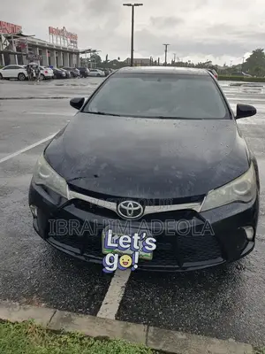Toyota Camry 2016 Black