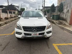 Mercedes-Benz M Class ML350 4MATIC 4dr SUV AWD (3.5L 6cyl 7A) 2015