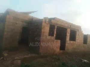 6bdrm Bungalow in Idile Estate, Ijebu Ode for sale