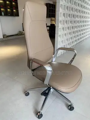Executive Swivel Office Chair