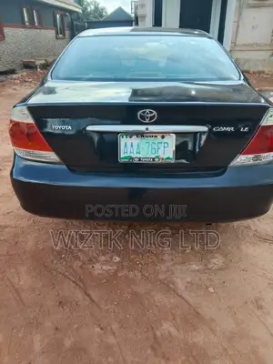 Toyota Camry LE V6 4dr Sedan (3.0L 6cyl 5A) 2006 Blue