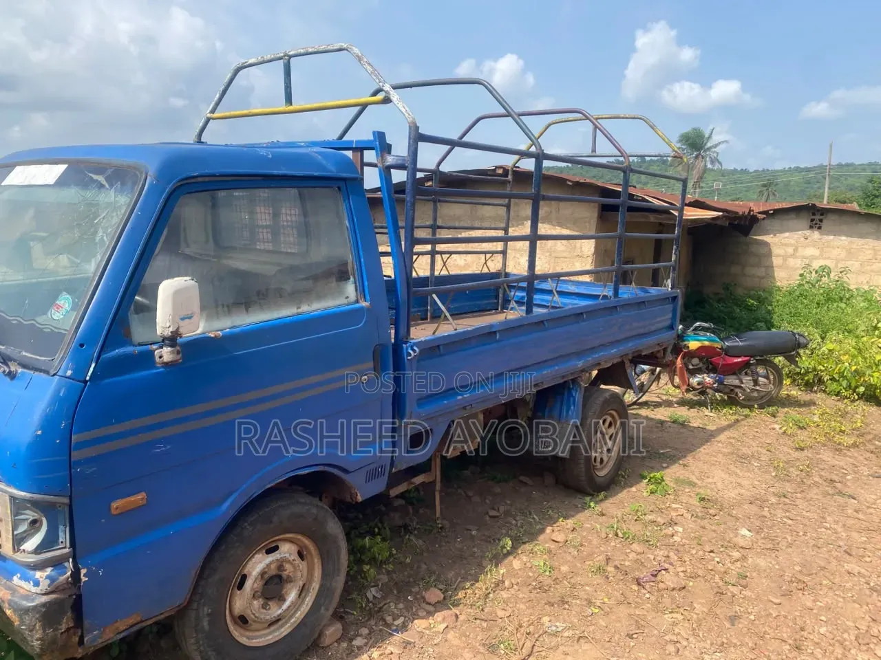 Mazda E2000 2000 Blue