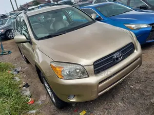 Toyota RAV4 2010
