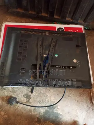 *Urgent: 26" LG LED TV - Suleja