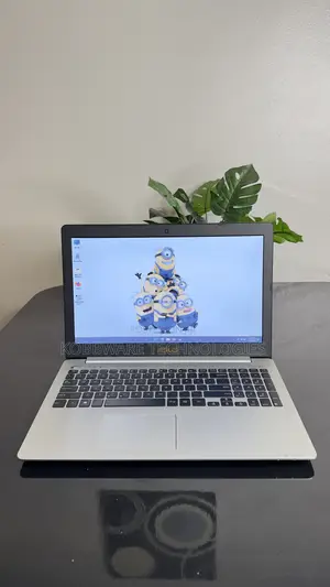 Laptop Asus VivoBook S551LA 8GB Intel Core i5 HDD 500GB