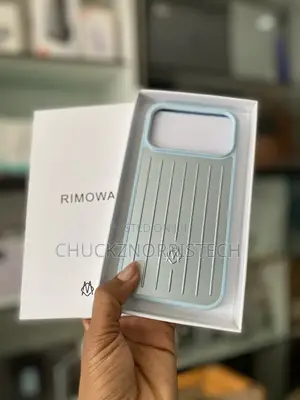 Rimowa Case 17 Pro Max Sky Blue