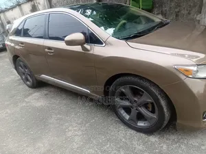 Toyota Venza 2011 Brown