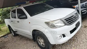 Toyota Hilux 2015 White