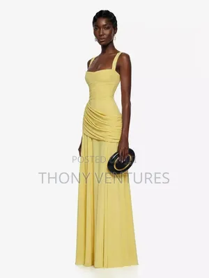 Waist Clinching Strapless Dress