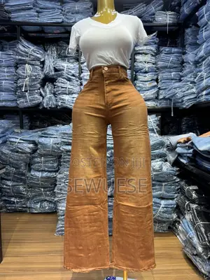 Tinted Amber Baggy Jeans