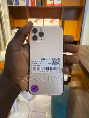 Apple iPhone XR 64 GB Black